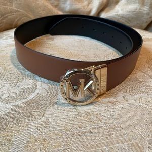 Michael Kors leather reversible belt